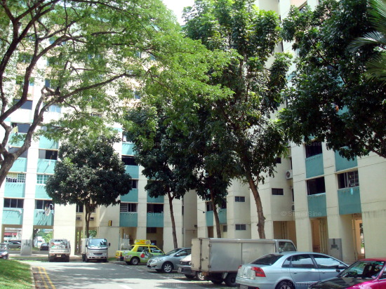 Yishun Street 71 thumbnail photo